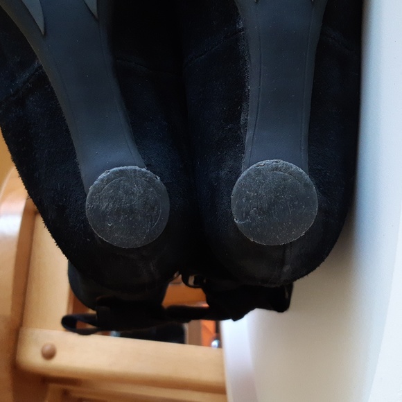 FLY LONDON Victorian Ankle Boots - Picture 14 of 16